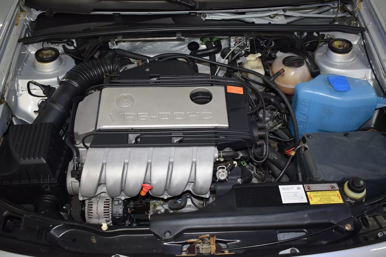 volkswagen-passat-vr6-uzywane-2