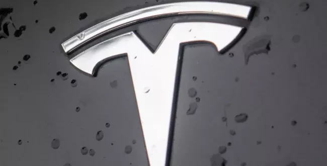 tesla logo pixabay