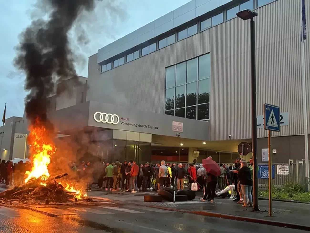 protest fabryka Audi bruksela