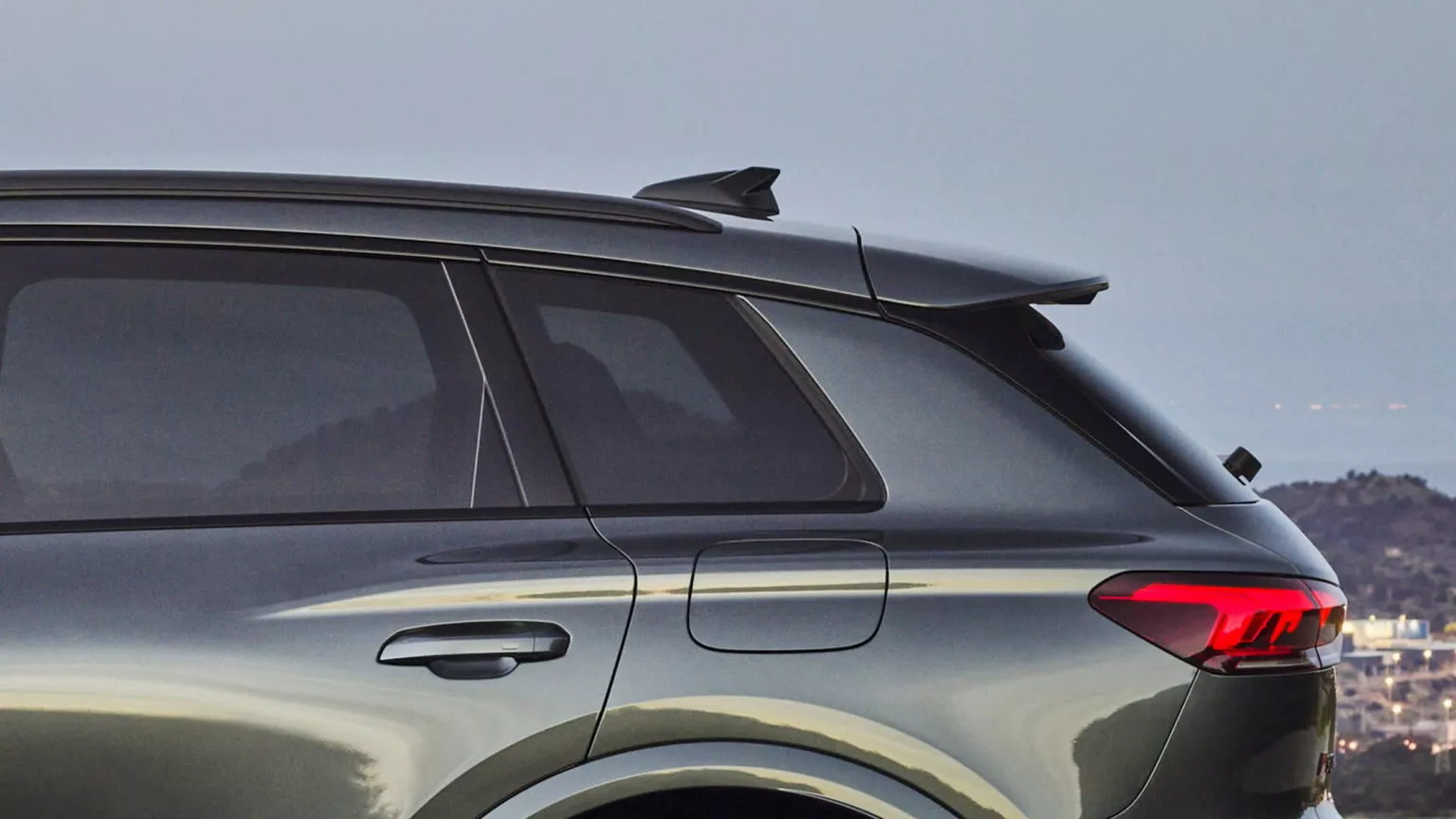 Audi-Q6-e-tron-Sportback-Teaser-1-1536x863