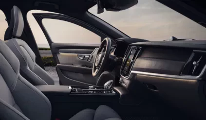 Volvo V90 T8 Platinum Grey wnętrze