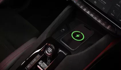Alfa Romeo Junior ładowarka indukcyjna
