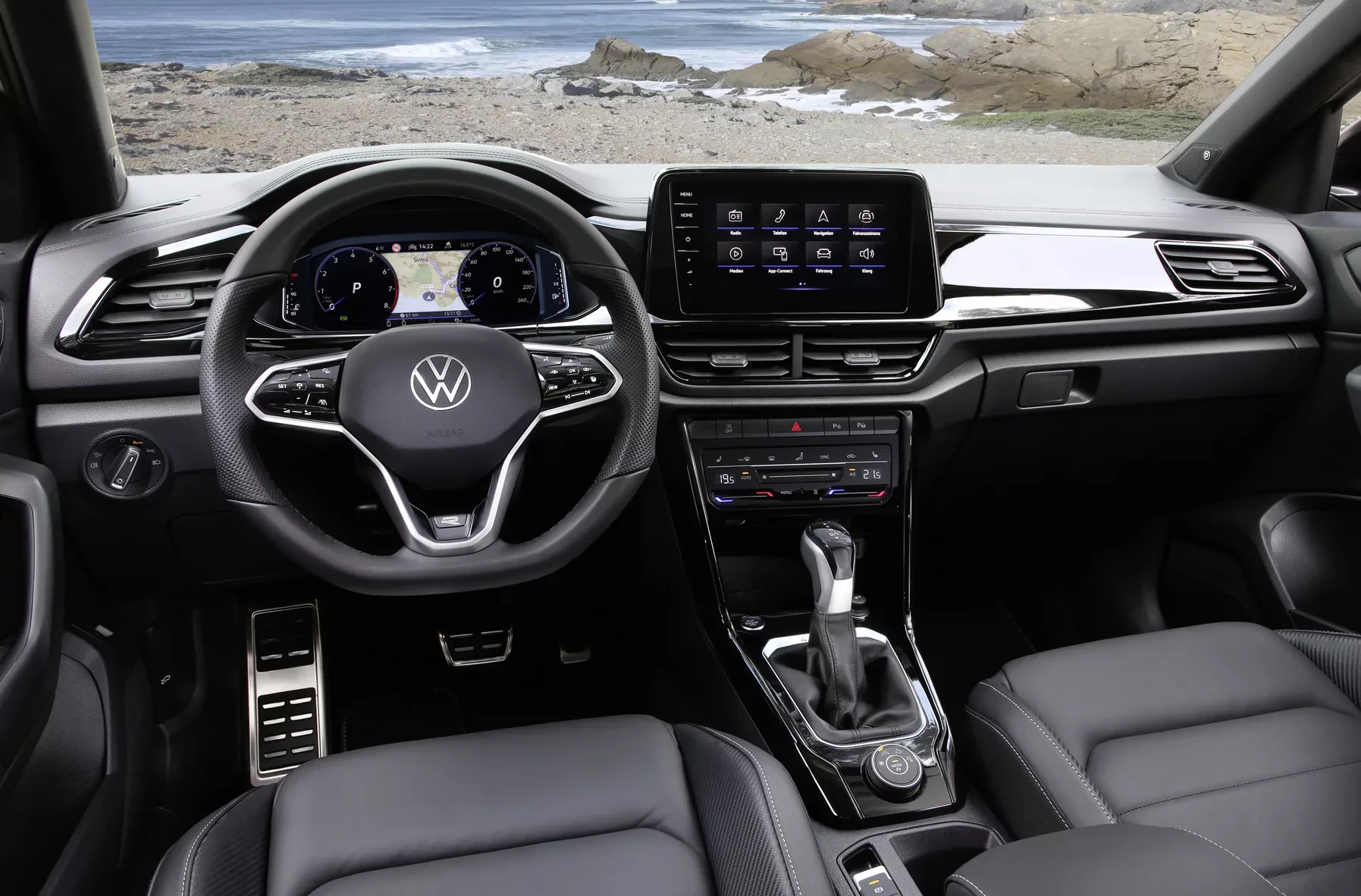 Volkswagen T-Roc wnętrze