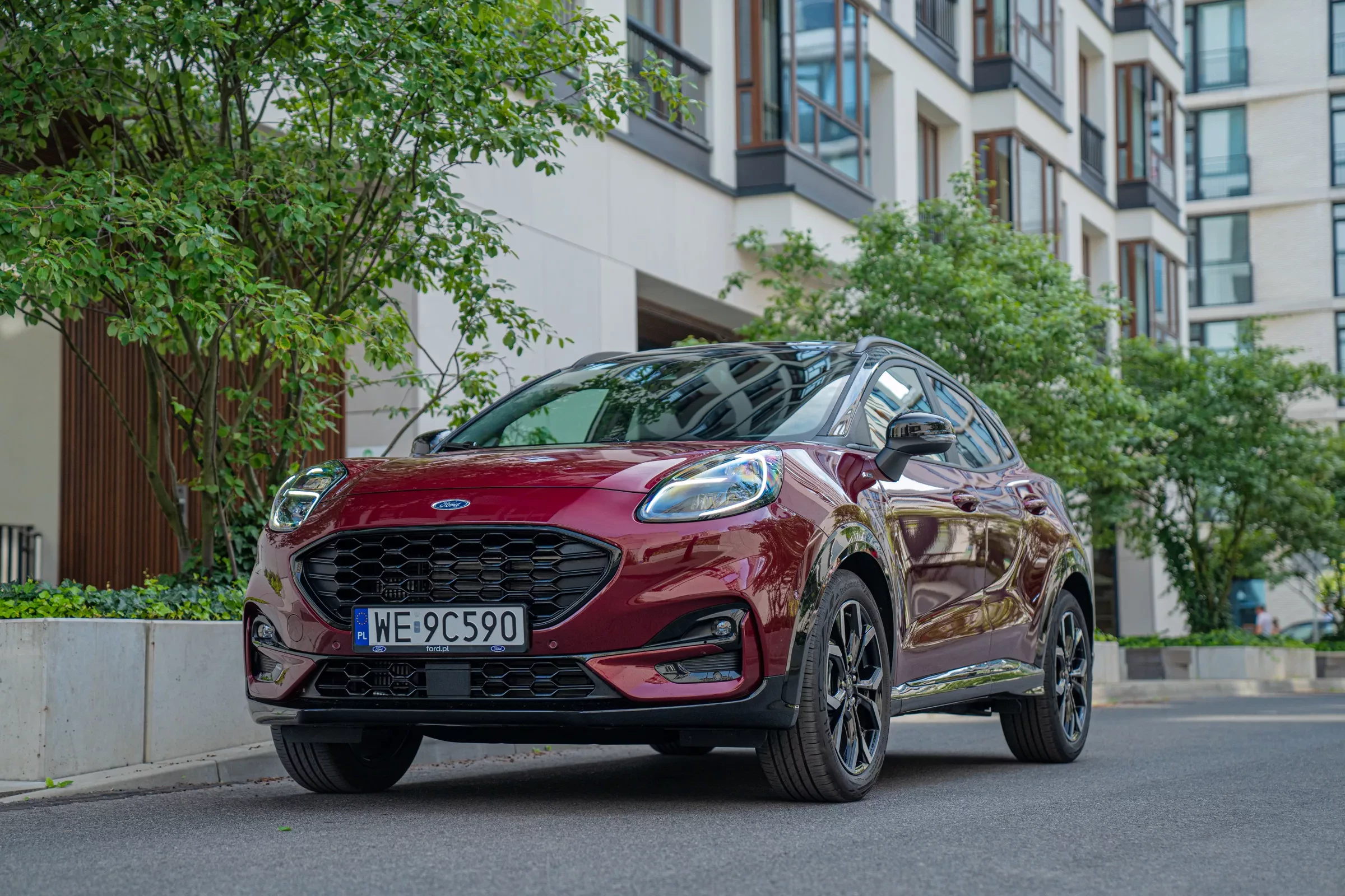 Ford Puma Vivid Ruby SUV