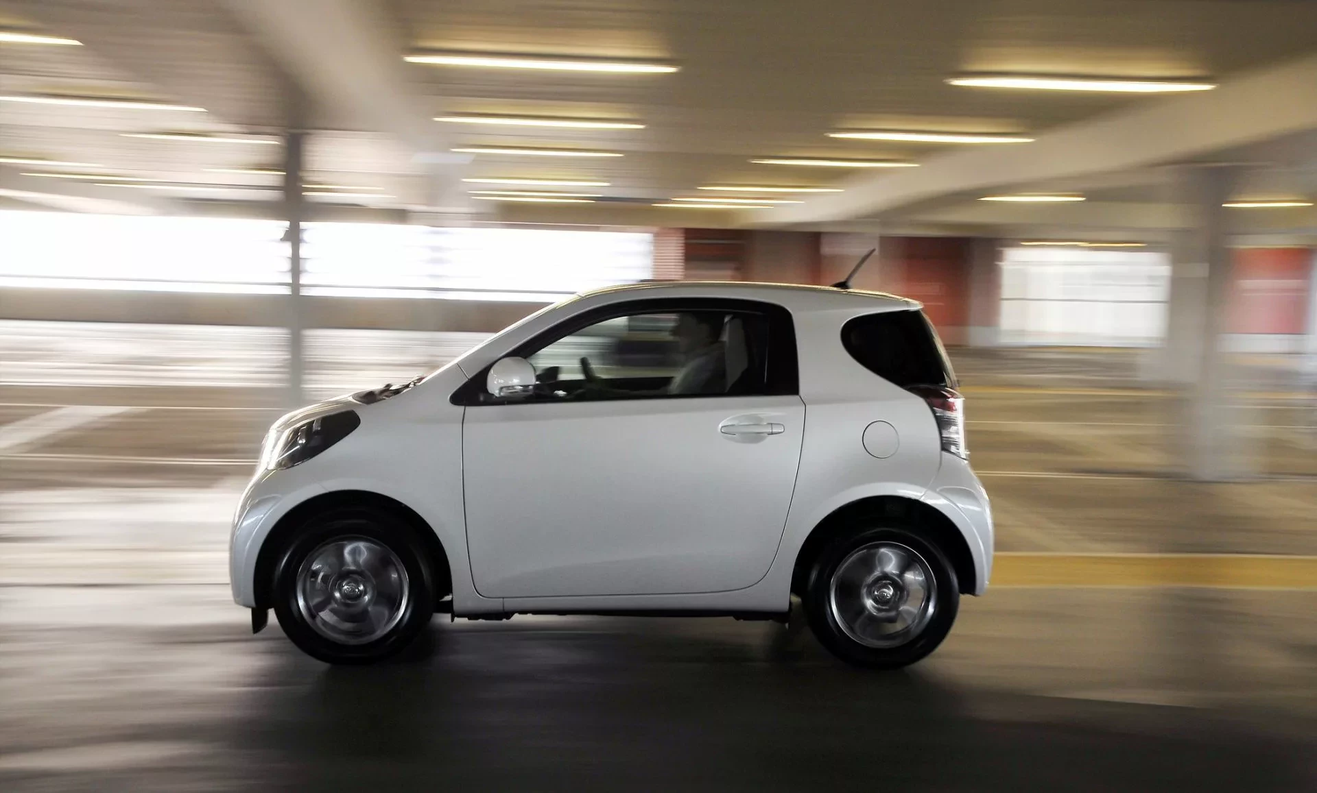 Toyota iQ spalanie cena