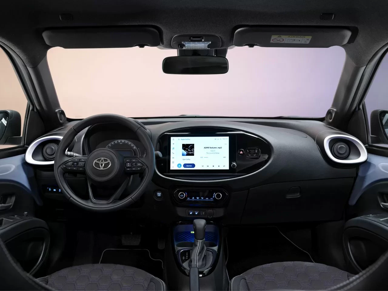 Toyota Aygo X JBL / wnętrze