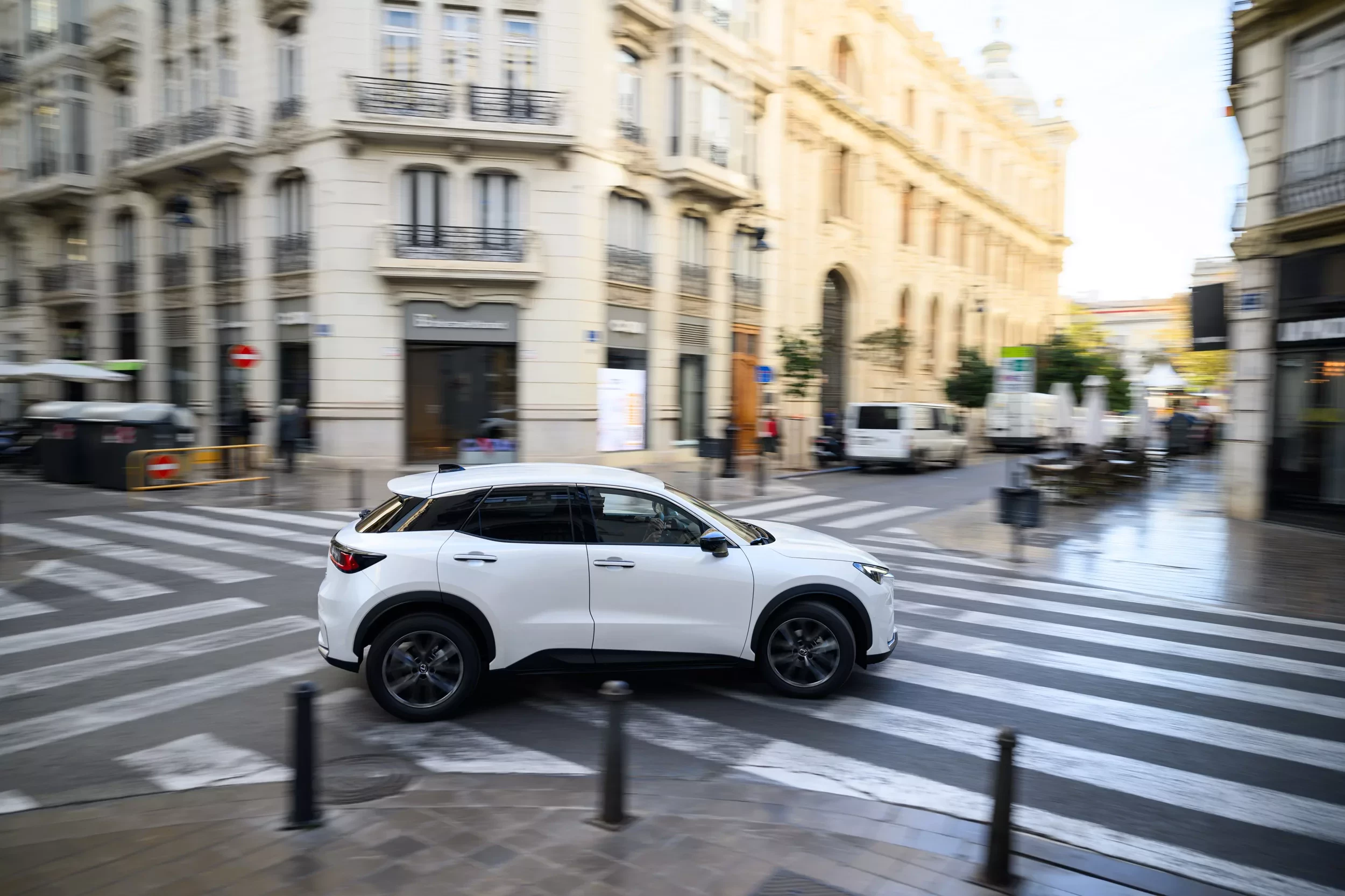 Lexus LBX kompaktowy SUV