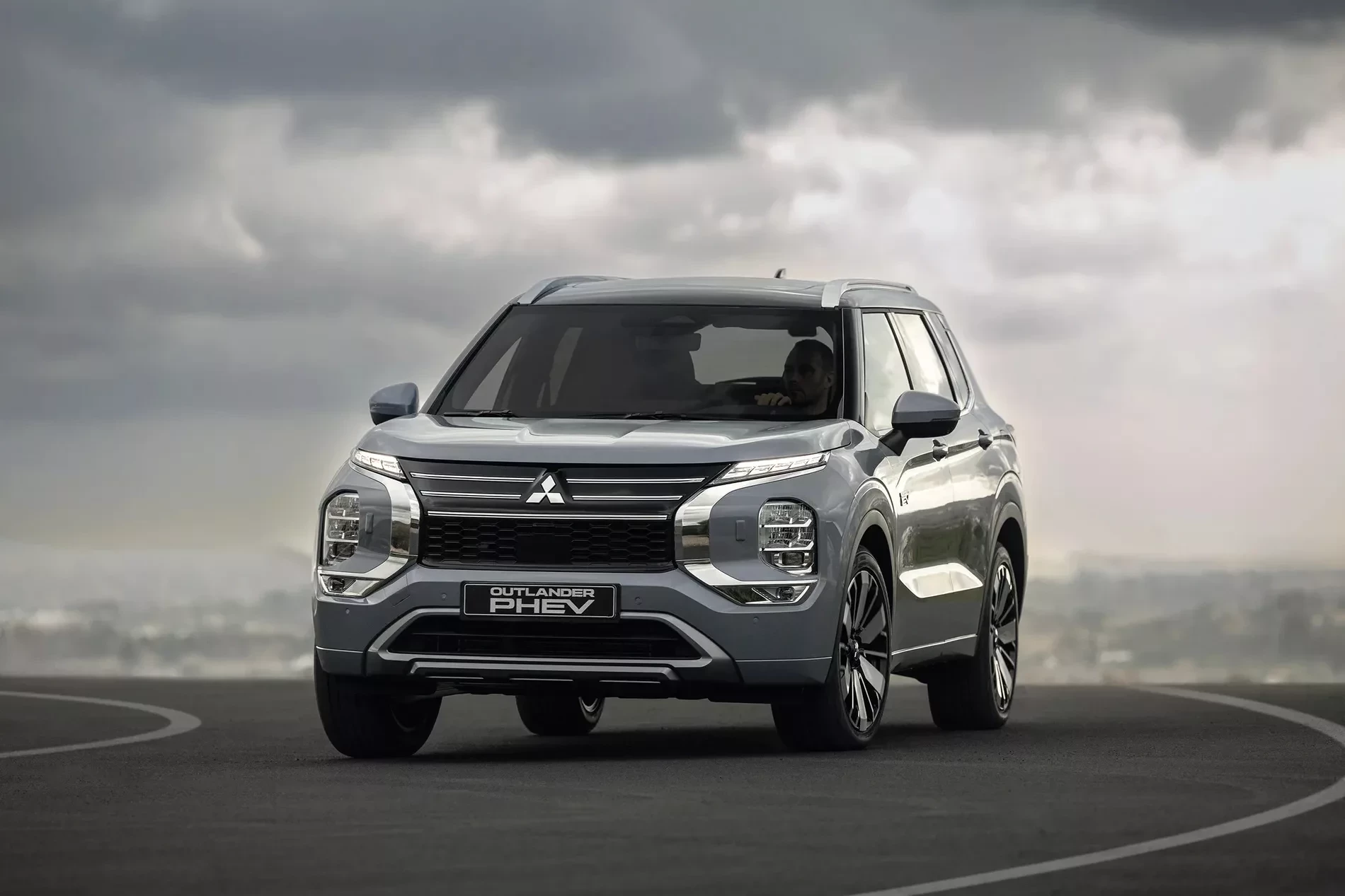 SUV Mitsubishi Outlander PHEV