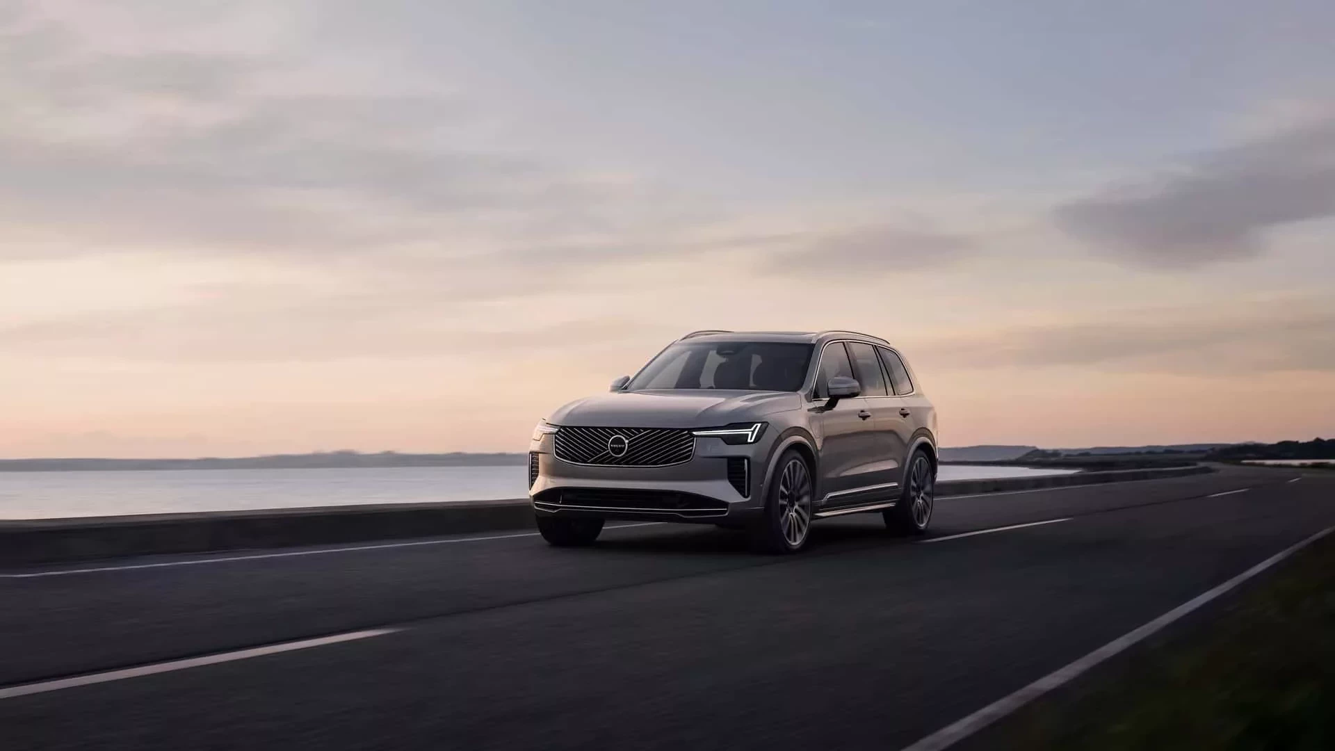2025-volvo-xc90-2