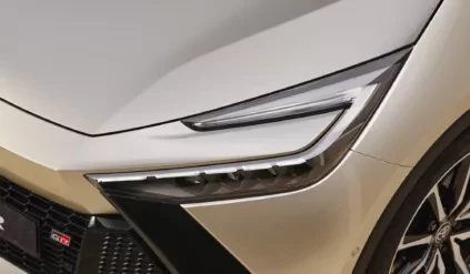 Toyota C-HR / będą promocje na PHEV-y Toyoty