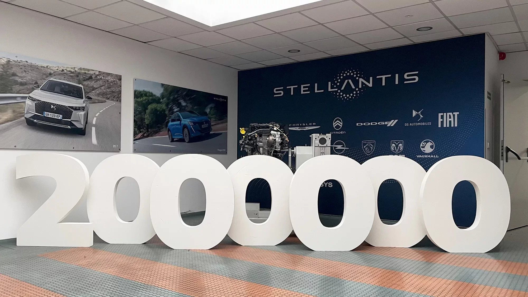 Dwumiliona jednostka zakładku Stellantis w Tychach / silnik 1.2 turbo polskiej produkcji