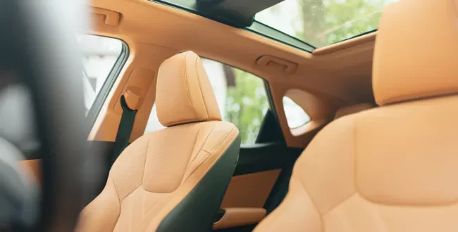 Lexus NX 350h wnętrze