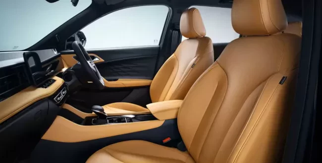 MG HS 2025 SUV rywalem hybrydowej Toyoty RAV4