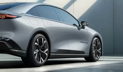 Mazda EZ 6 płynie na fali popularności jak Toyota w Europie