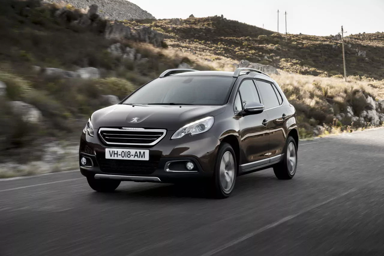 Peugeot 2008 cena spalanie silnik benzyna diesel opinie
