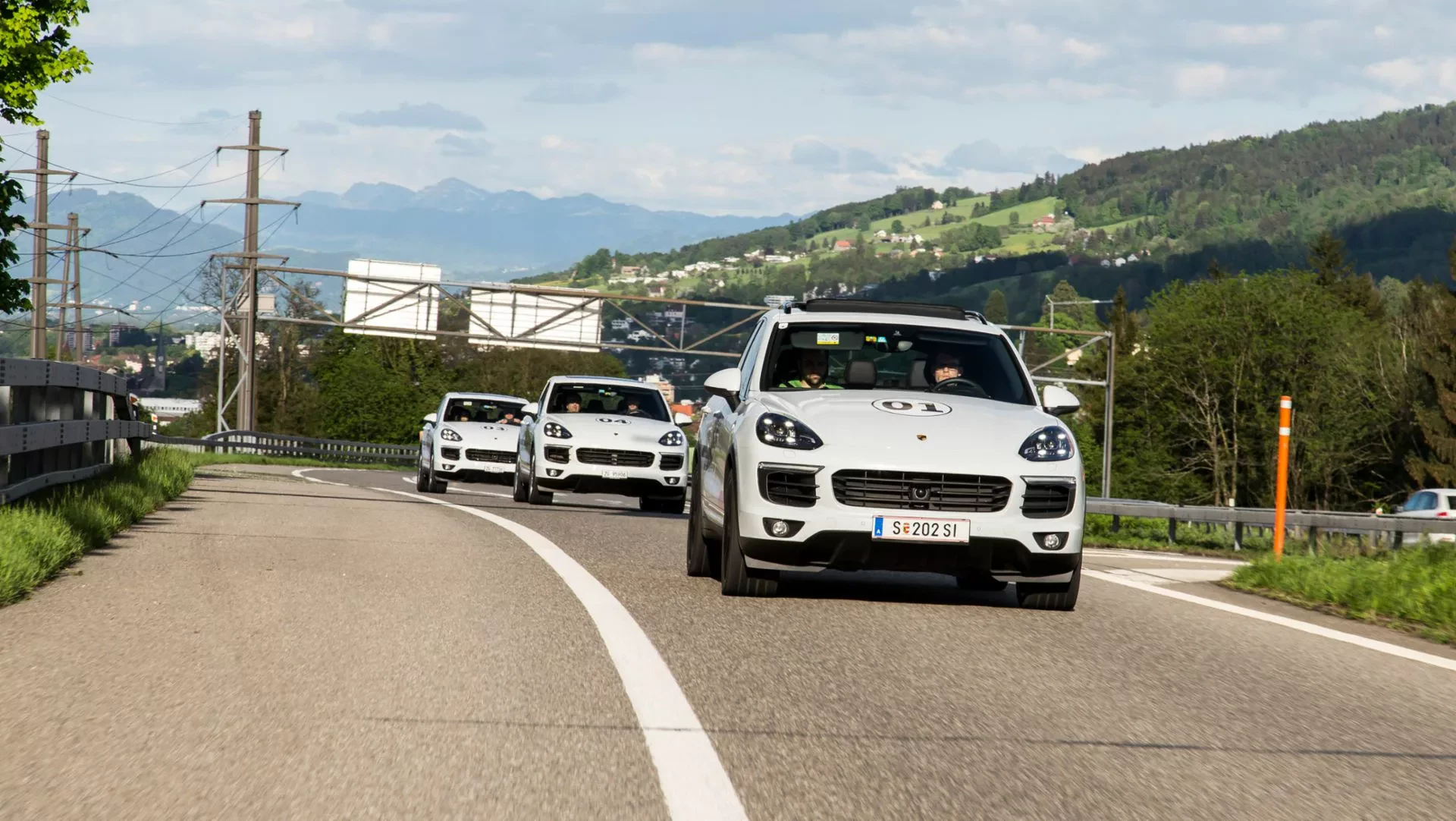 Porsche Cayenne SUV cena serwis części