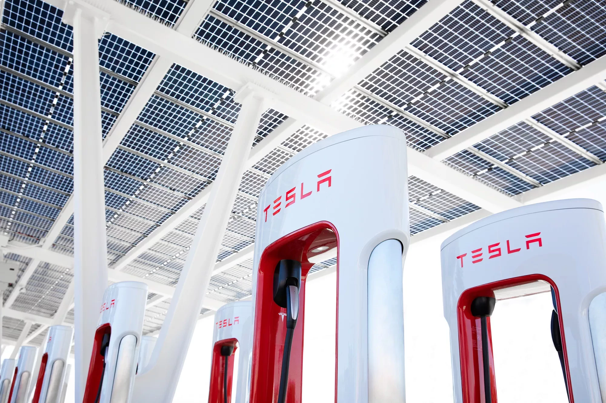 Tesla Supercharger / szybka ładowarka Tesli
