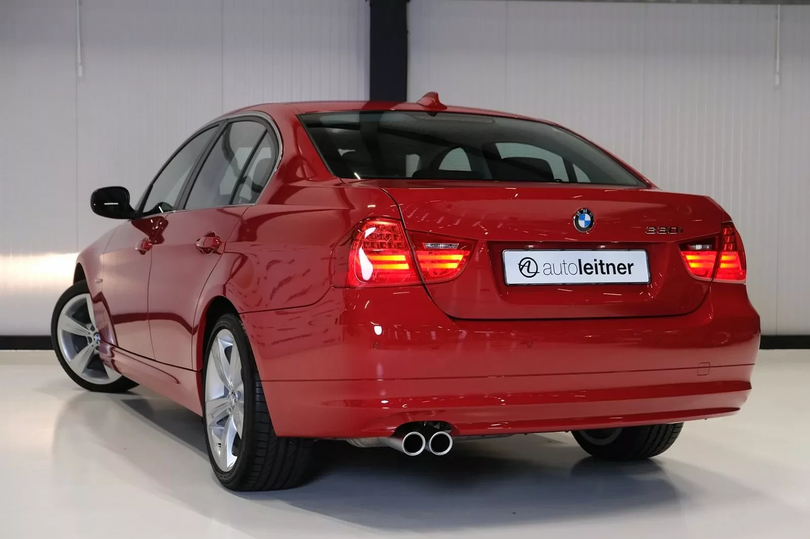 bmw-330i-e90-na-sprzedaz-2