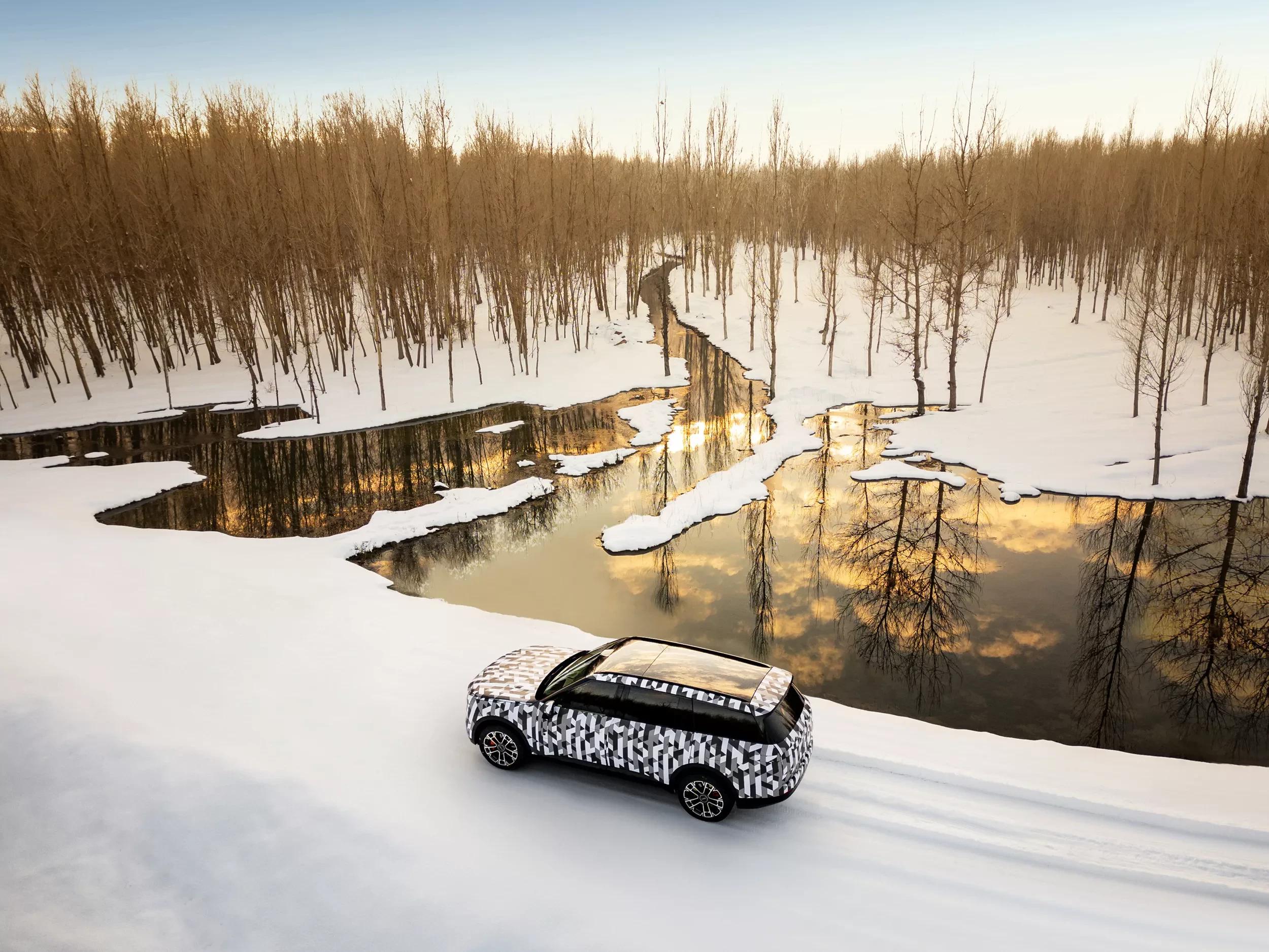 Nowy SUV Lynk & Co o nazwie kodowej L946