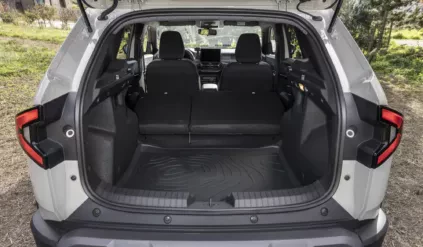 nowa dacia duster w cenie toyoty oferuje nadwozie SUV