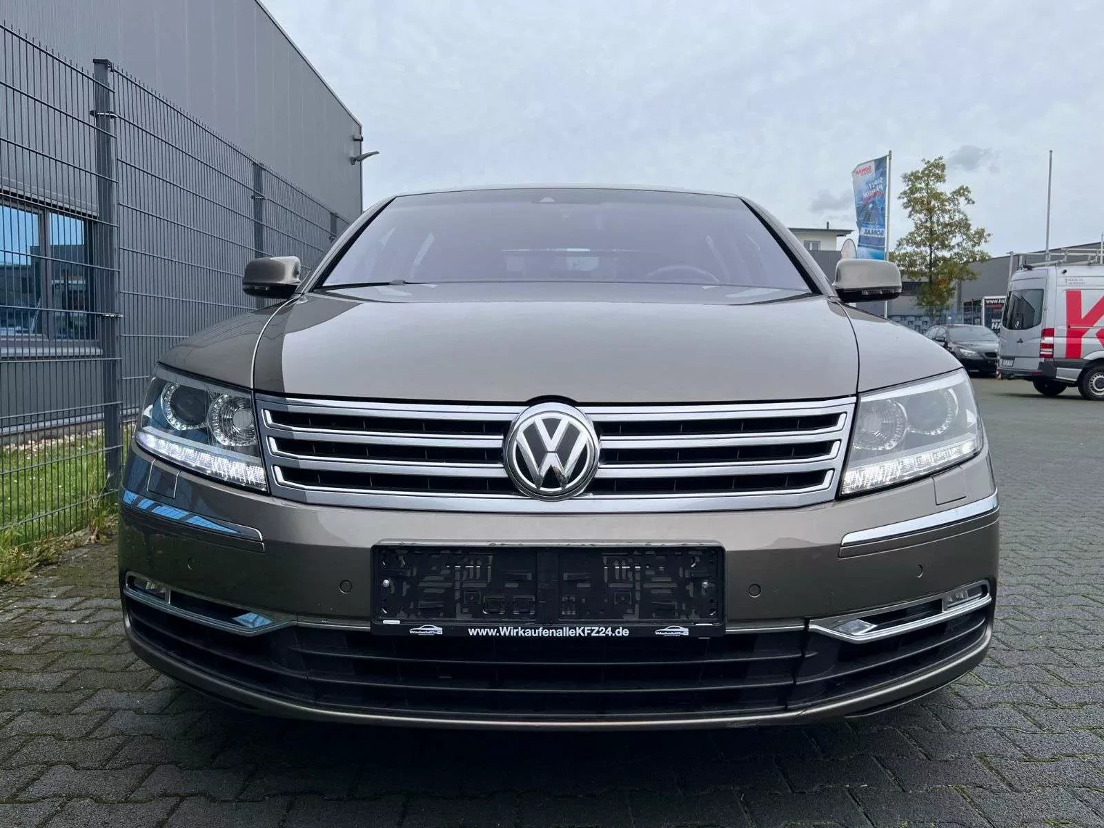 volkswagen-phaeton-
