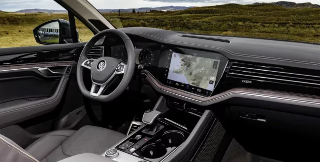 volkswagen-touareg-suv-za-cene-skody