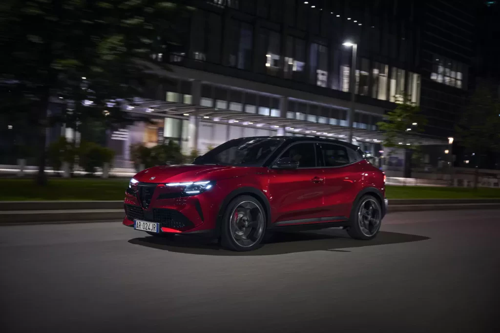 Prestiż jak w Audi, etykieta eko i bagażnik 415 litrów. Okazyjna cena dla Polaków to cios w SUV-y premium