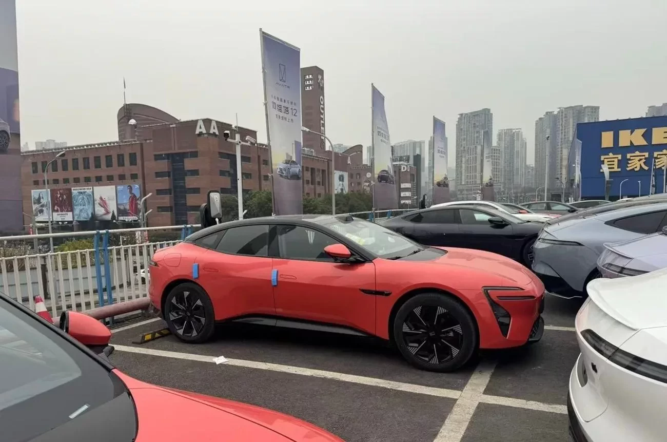 Avatr 06 nowy elektryczny sedan