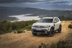 Renault pokonało Dacii w styczniu 2025 r , foto: Dacia Duster