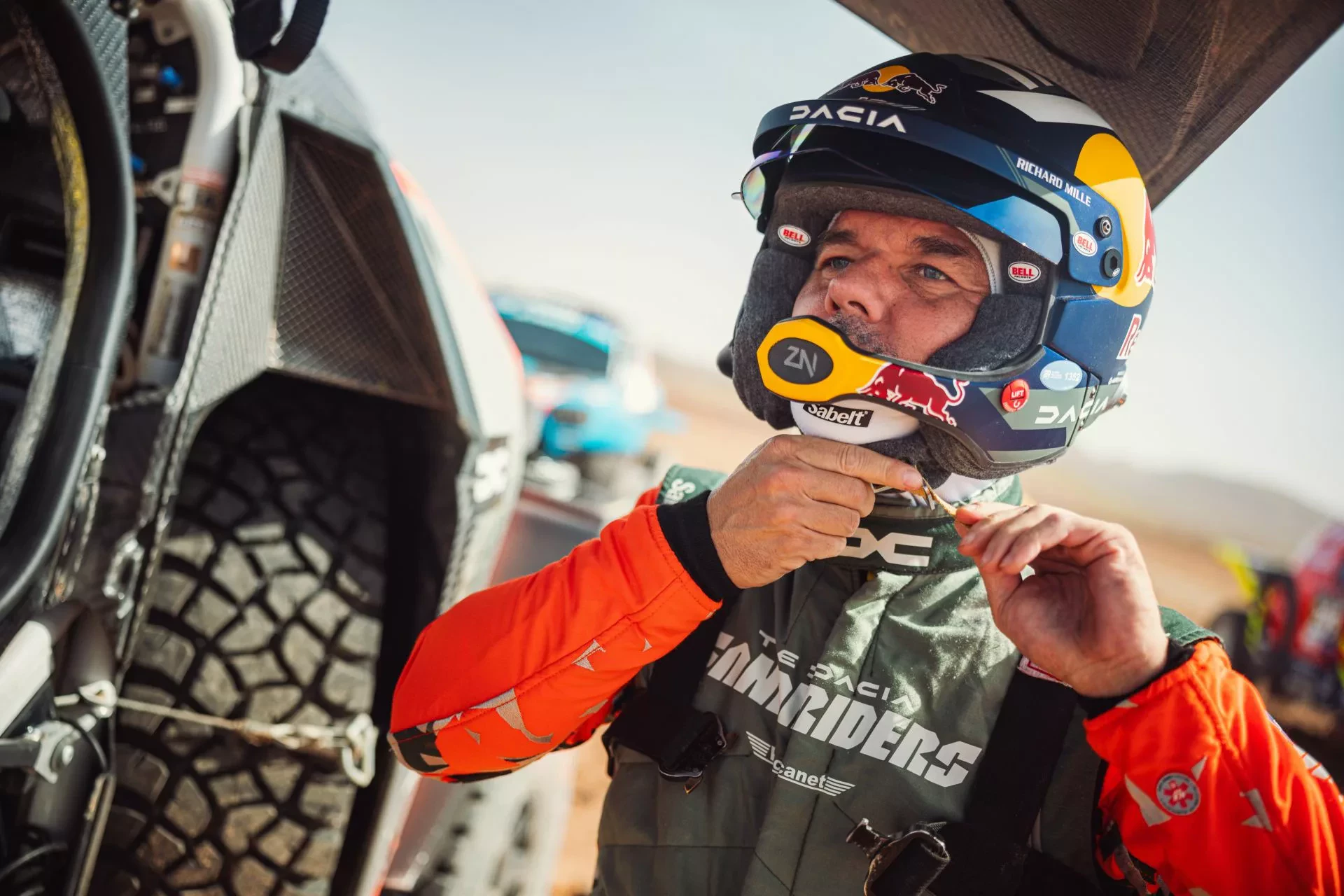 Dacia Sandrider Sandriders Rajd Dakar Loeb Al-Attiyah Gutierrez