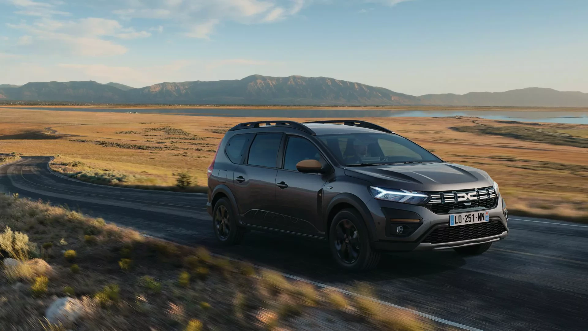 Dacia promocja Karta dużej rodziny grupy zawodowe oferta cena ceny