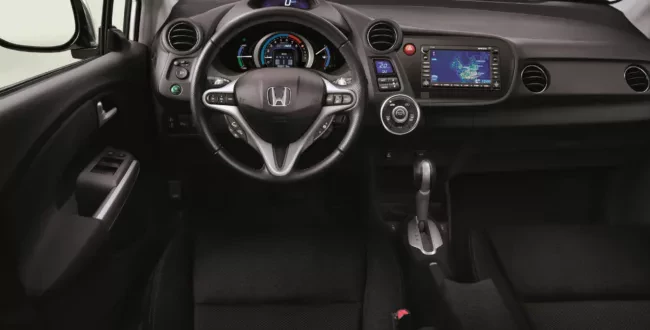 Honda Insight cena spalanie Toyota Prius silnik hybryda awarie oceny opinie