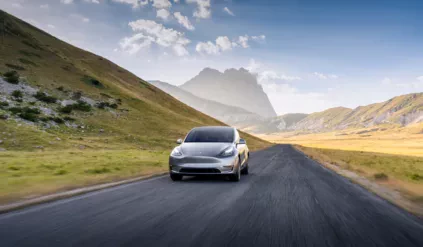 Tesla Model Y - lider segmentu aut elektrycznych