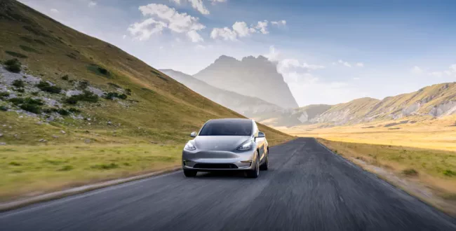 Tesla Model Y - lider segmentu aut elektrycznych