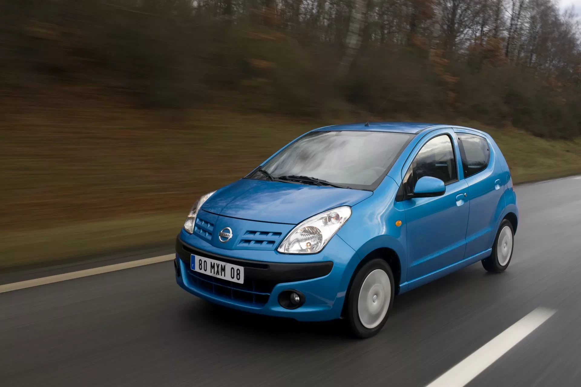 Nissan Pixo samochód do pracy silnik spalanie cena ile kosztuje ile pali