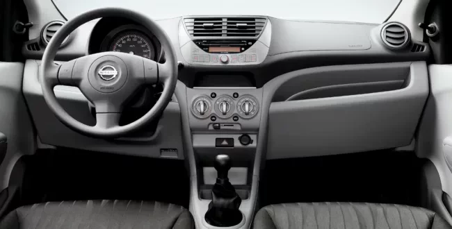 Nissan Pixo samochód do pracy silnik spalanie cena ile kosztuje ile pali