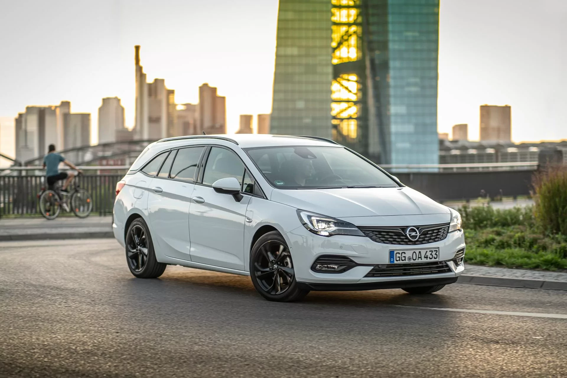 Opel Astra cena silnik wytrzymałość spalanie