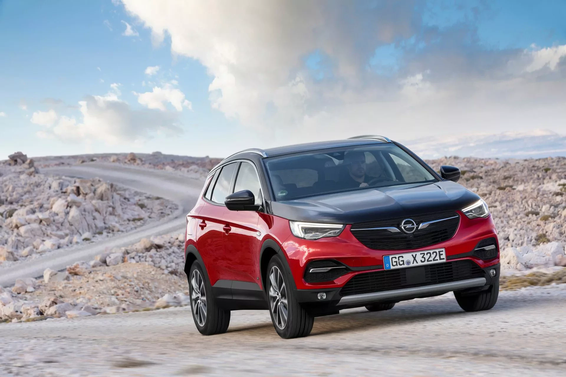 Opel Grandland cena spalanie silnik benzyna diesel hybryda SUV opinie oceny