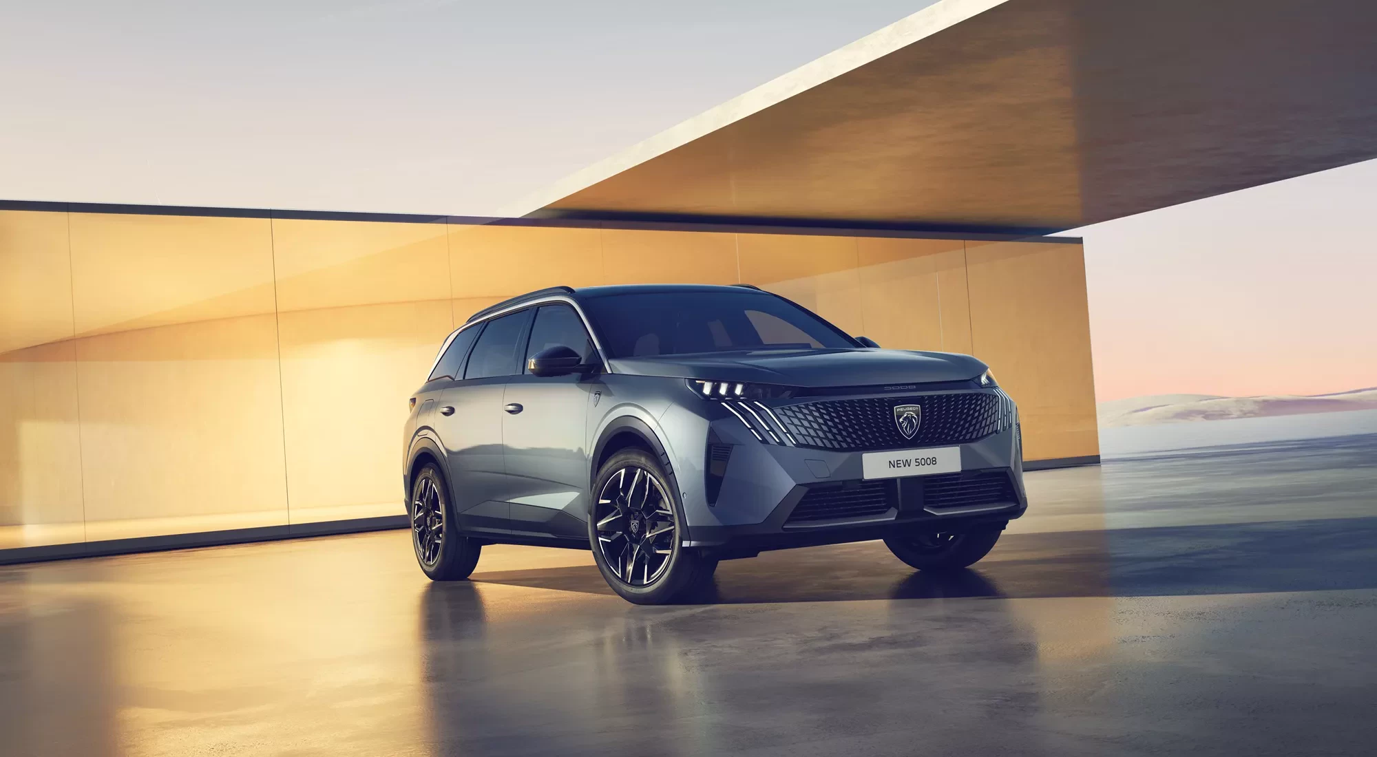 Peugeot 5008 Hybrid GT / 7-miejscowy SUV