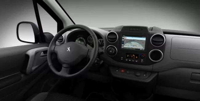 Peugeot Partner cena silnik spalanie diesel benzyna