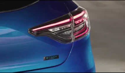 Plan B dla Toyoty to hybrydowe Renaul Clio