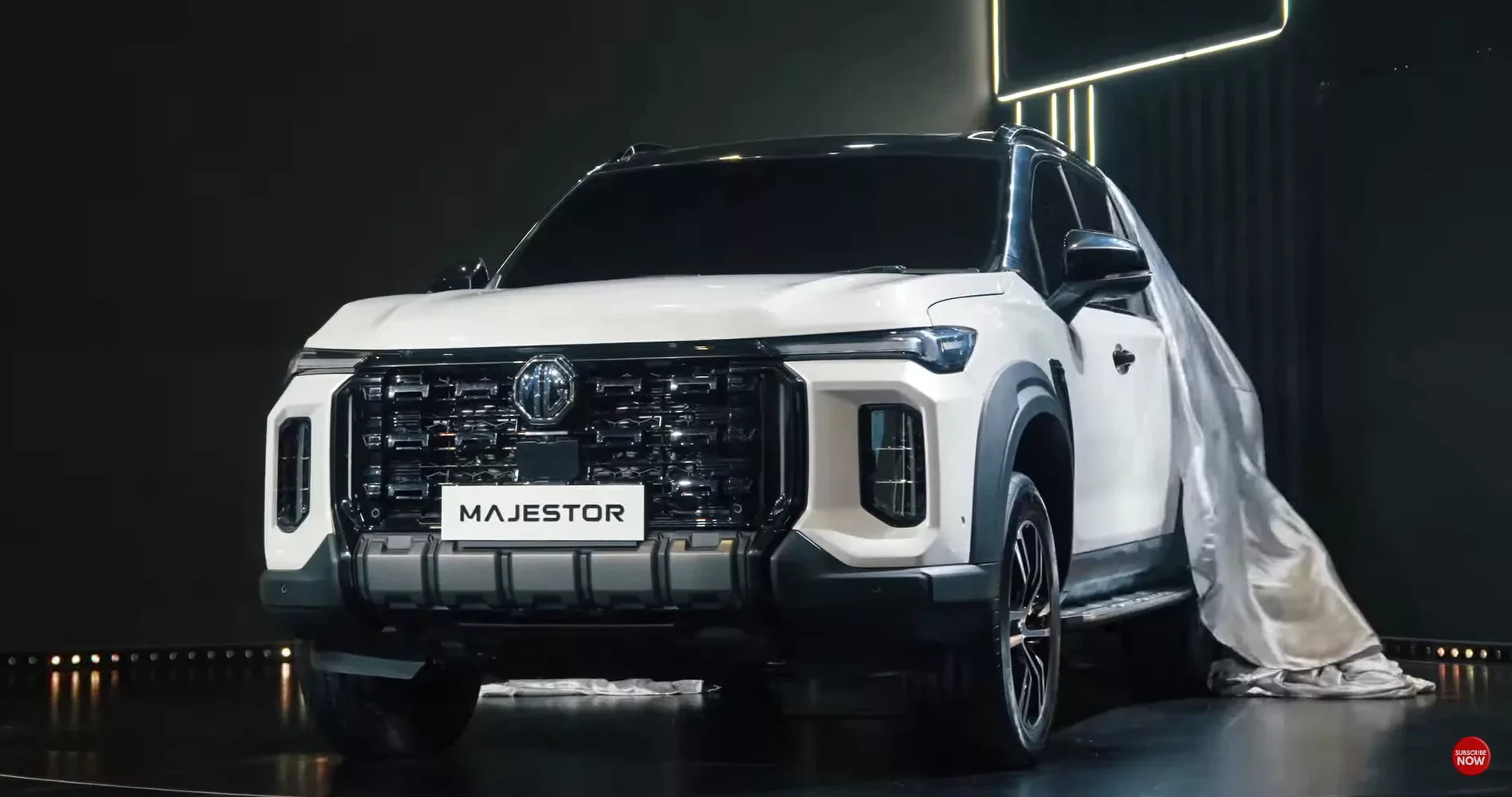 SUV MG Majestor 2025
