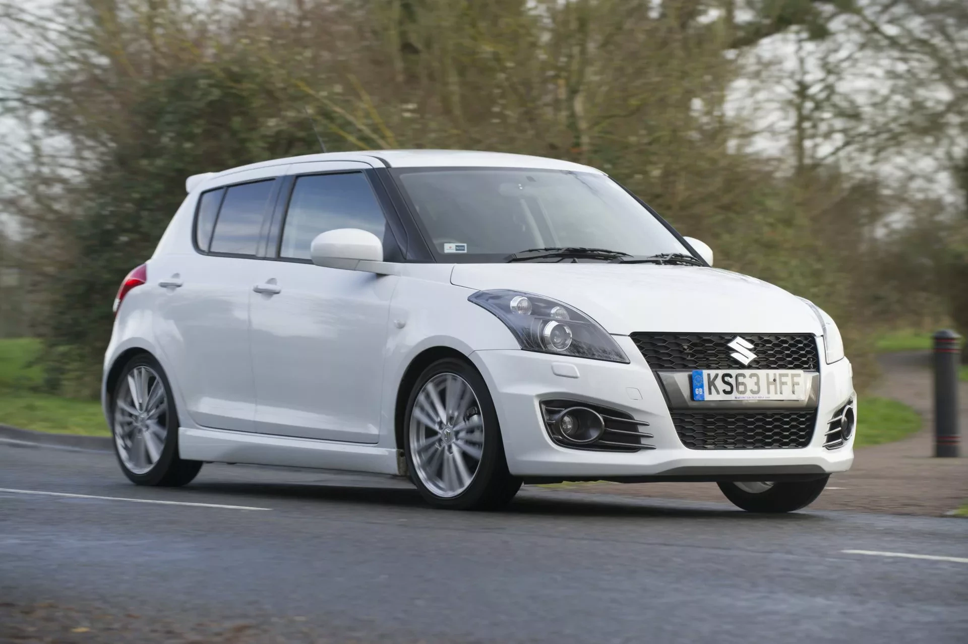 Suzuki Swift cena spalanie silnik moc napęd na cztery koła