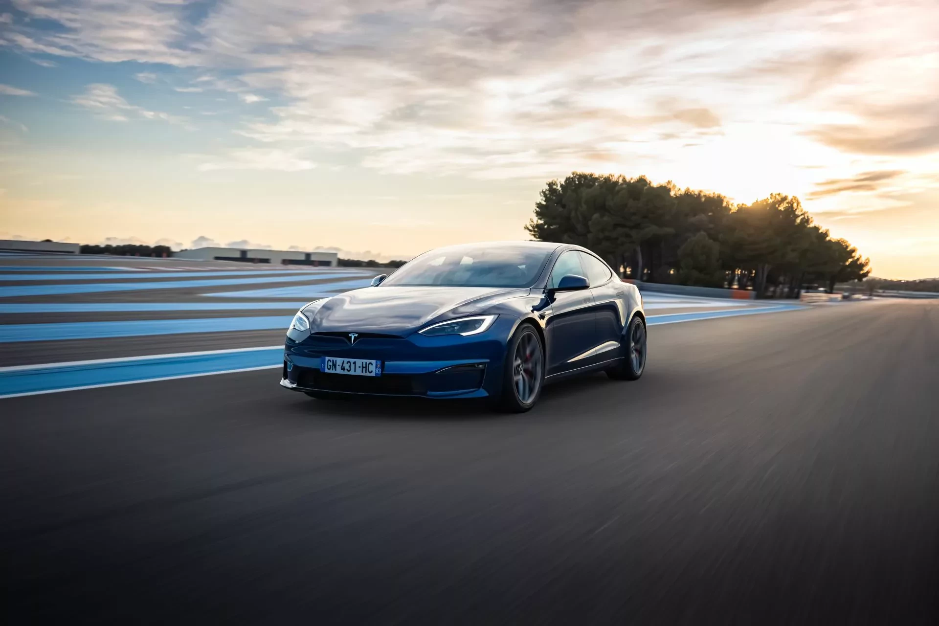Tesla Elon Musk gest problemy