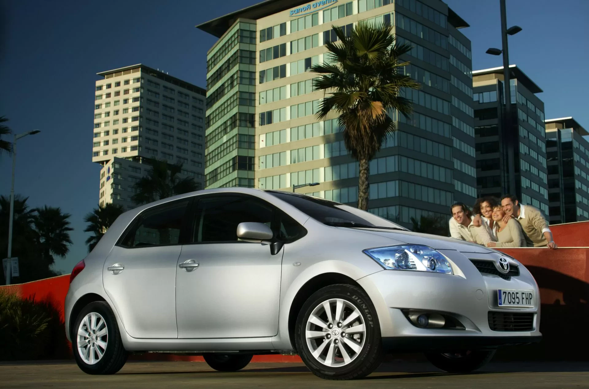 Toyota Auris cena Corolla hatchback opinie oceny silnik