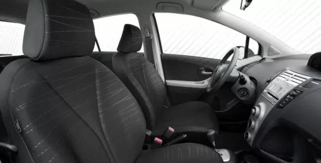 Toyota Yaris pierwsza generacja cena silnik spalanie