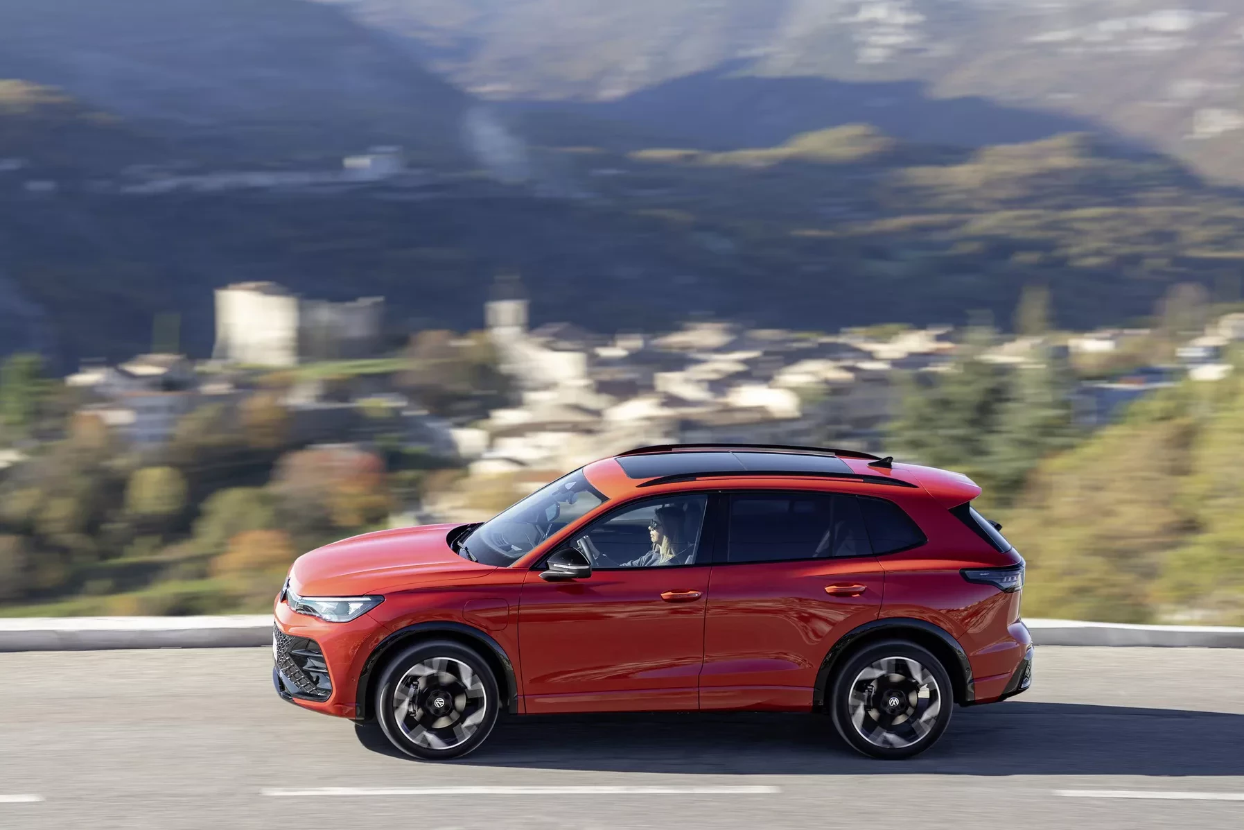 Tanszy niż Toyota Volkswagen Tiguan opcją na SUVa eko