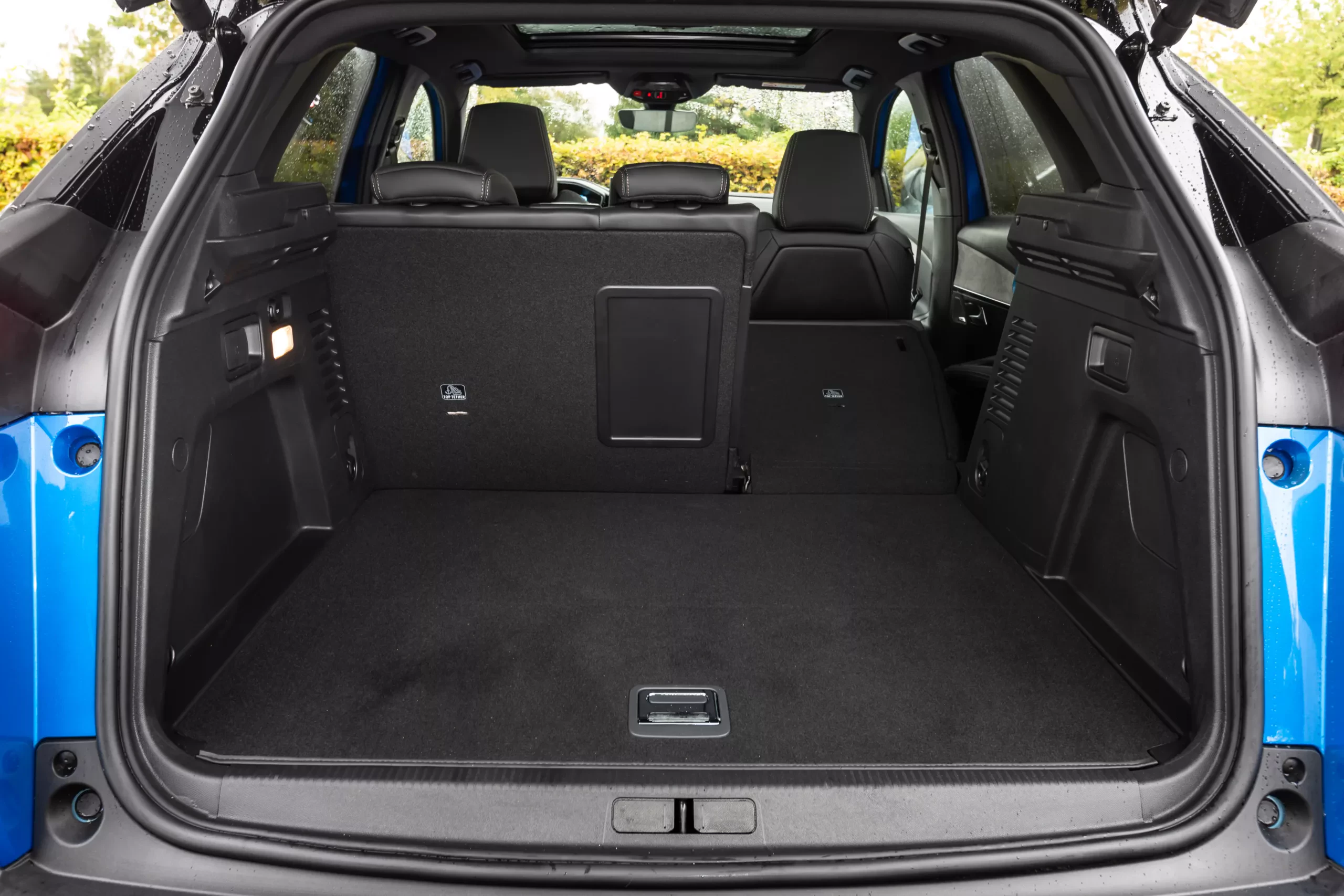 duzy-suv-peugeot-3008-spalanie-diesel