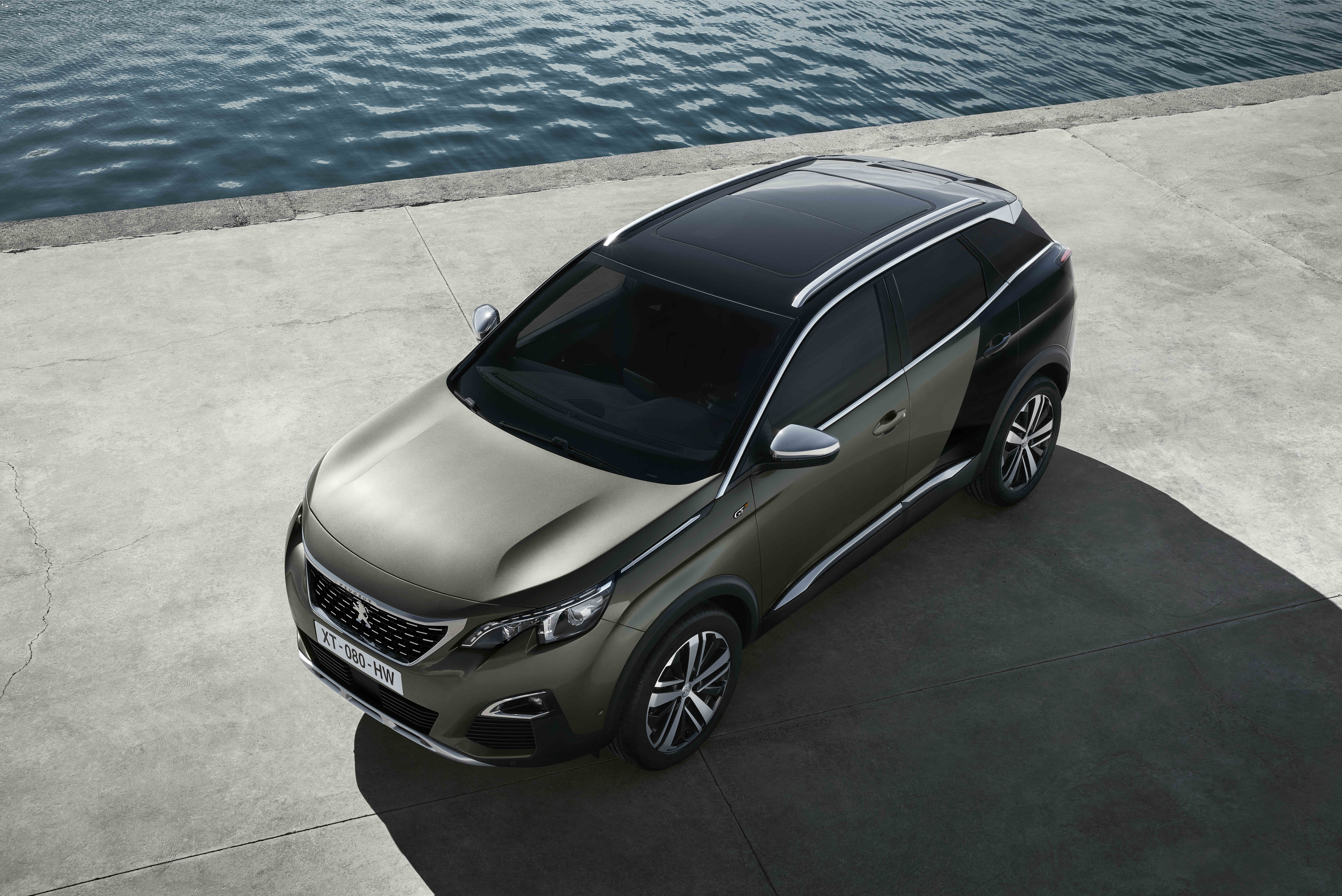 duzy-suv-peugeot-3008-spalanie-diesel