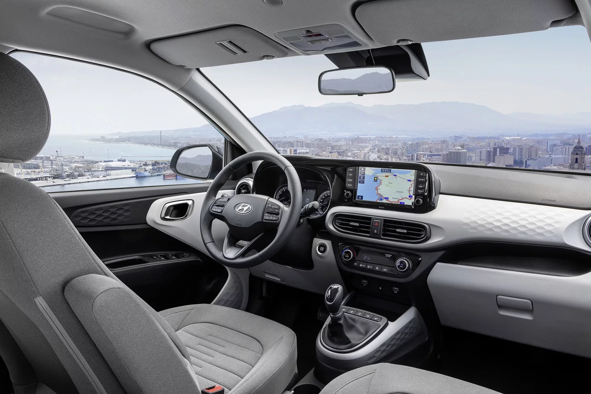 Hyundai i10 wnętrze